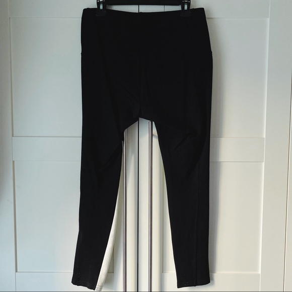 Moto Leggings - Picture 2 of 8